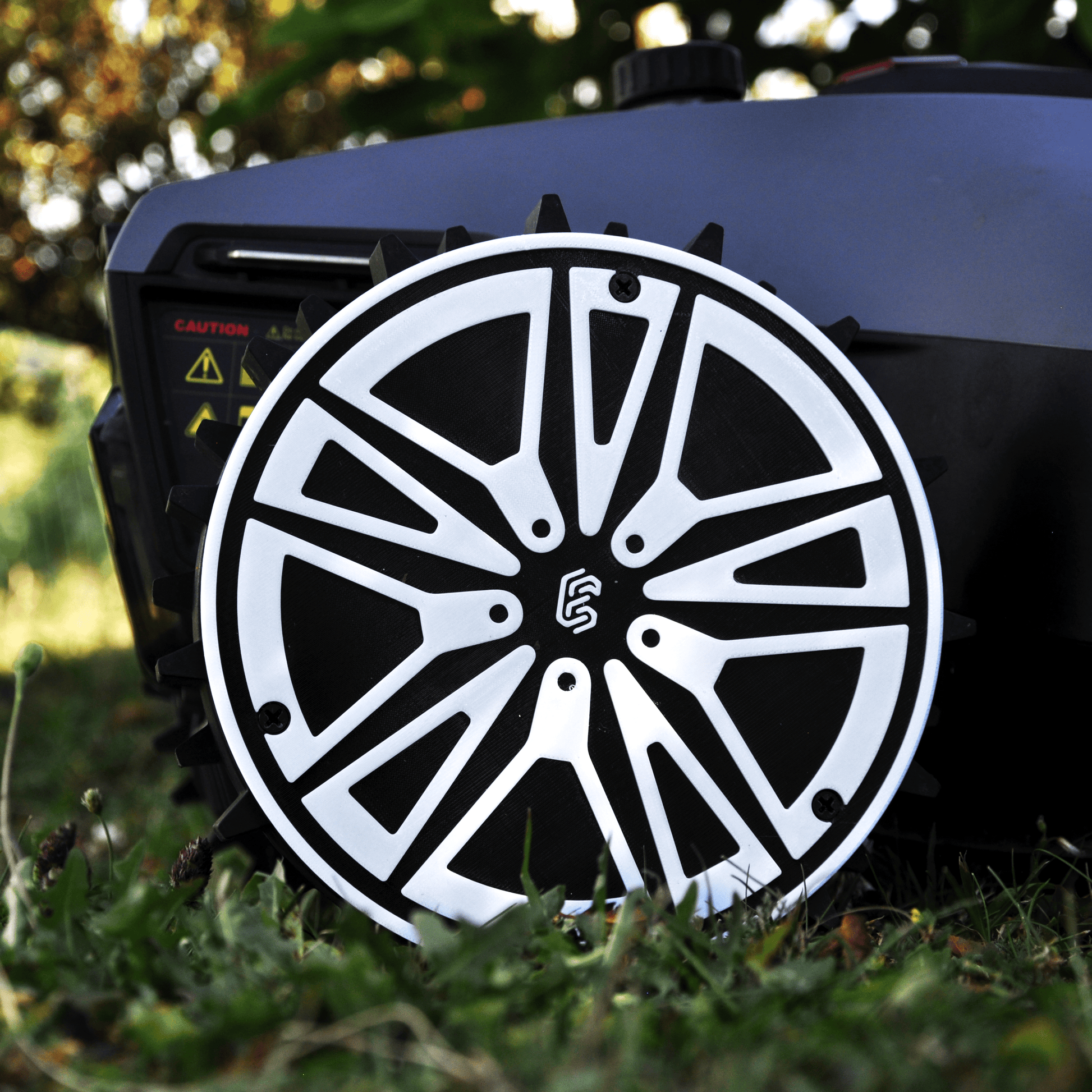 Mammotion Yuka Mini – Radabdeckung im luxuriösen Stil - Exact Designs