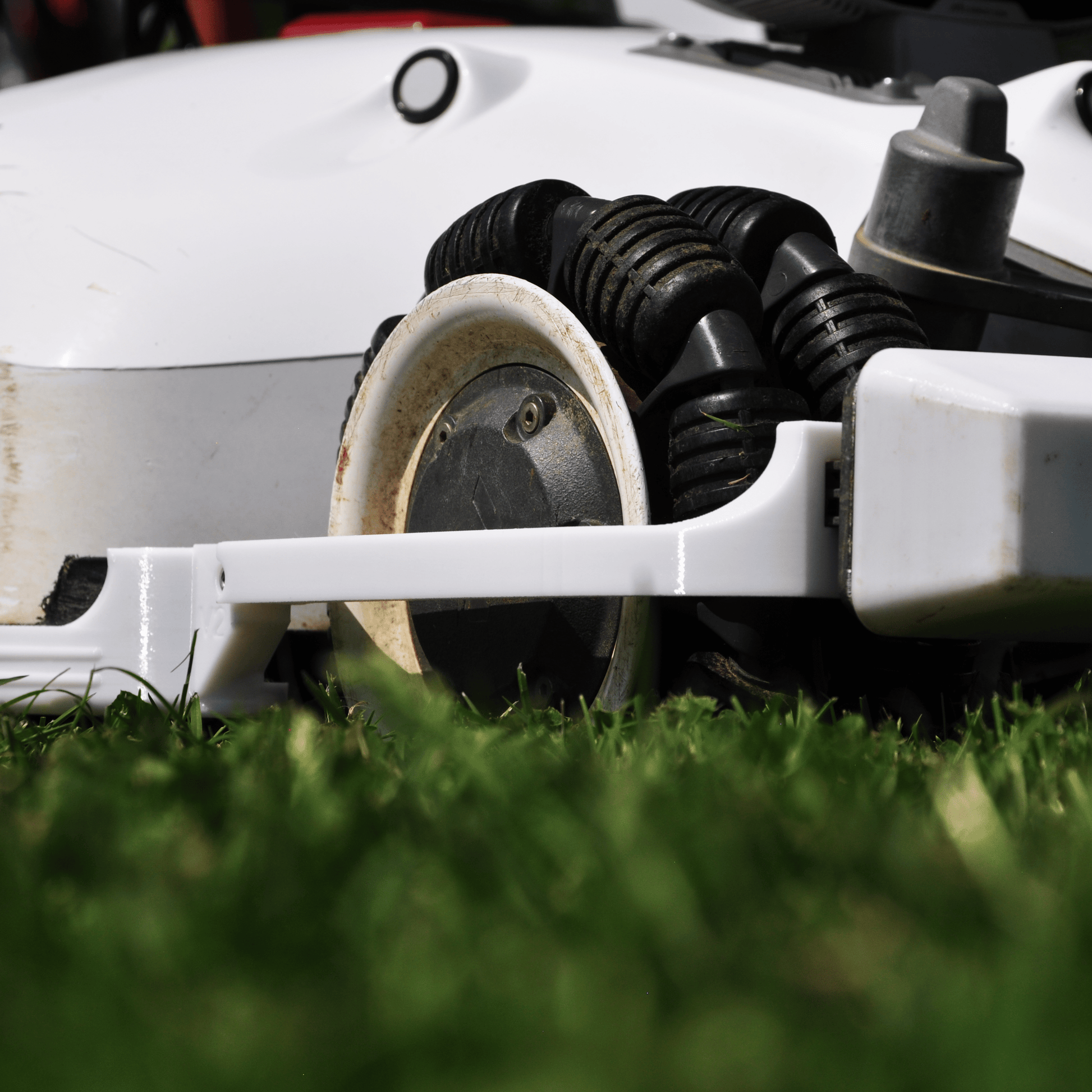 Seitenschutz für Mammotion Luba 1 & 2 – Version 2.0 - Exact Designs